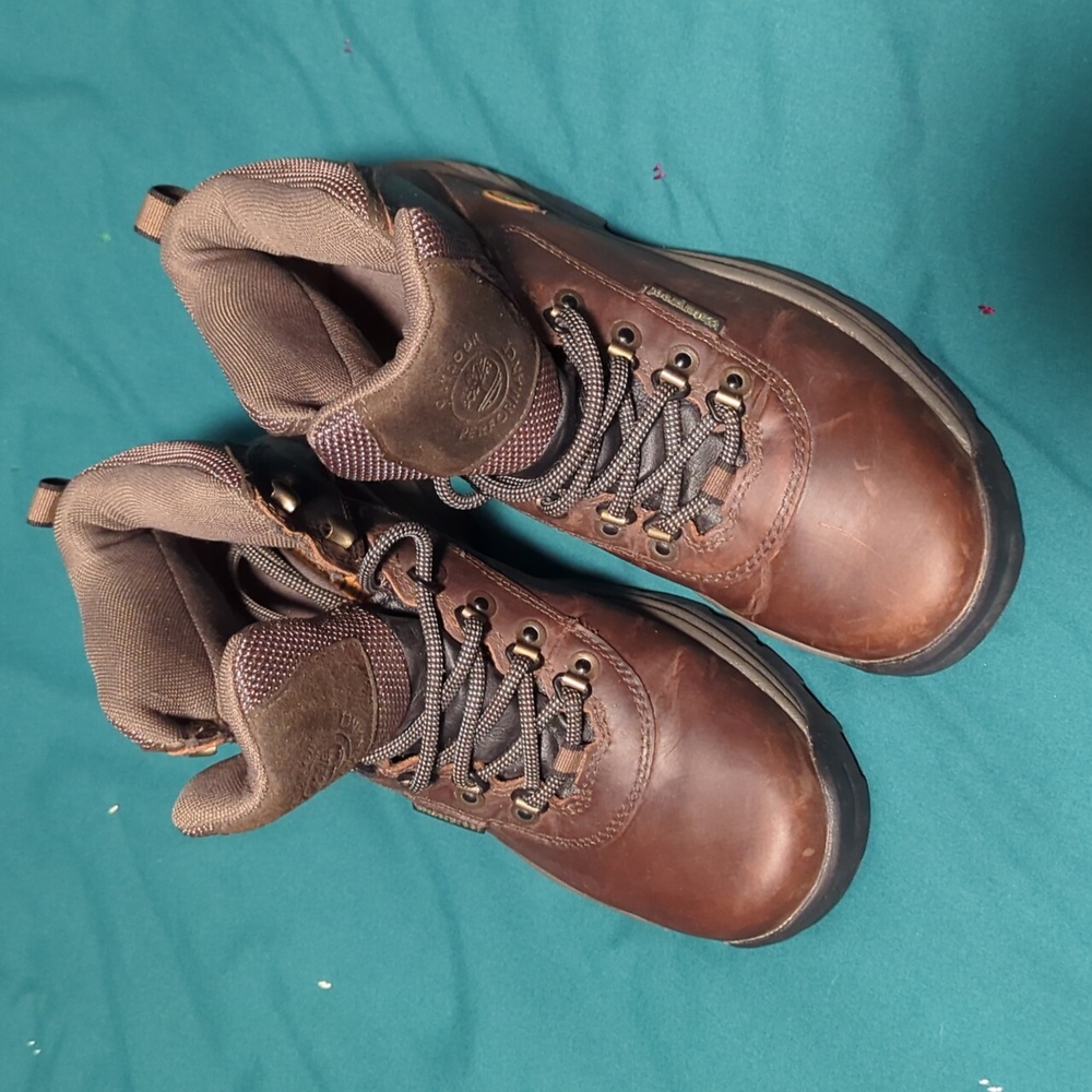 Women's Timberland White Ledge Mid Size 8.5 Like New